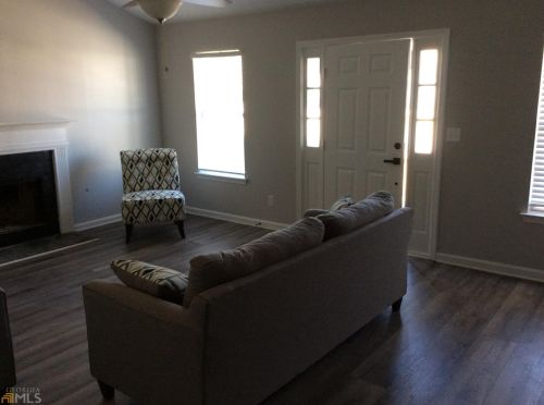 5918 Creekside Dr, Rex GA  30273-1194 exterior