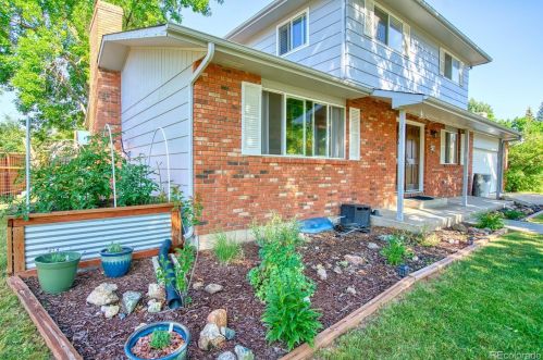 517 Louise Ln, Fort Collins, CO 80521-3040