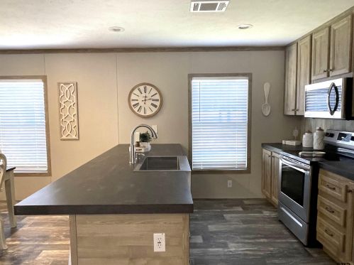 2370 Blocker Rd, Marshall TX 75672-3720 exterior