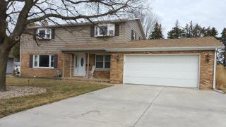373 Greenwood St, Mayfair, IL 61550-2555