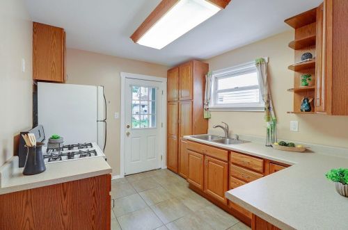4610 Carter Ave, Cincinnati OH  45212-2506 exterior
