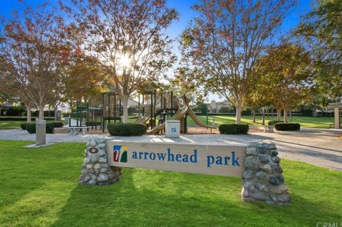 13 Park Vis, Irvine CA  92604-3662 exterior