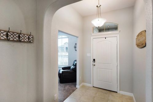 9137 Stone Mill Ln, Fort Worth TX  76179-8119 exterior