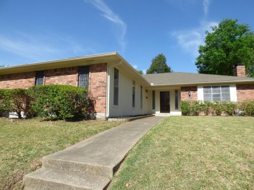 7013 Allview Ln, Dallas, TX 75227-2906
