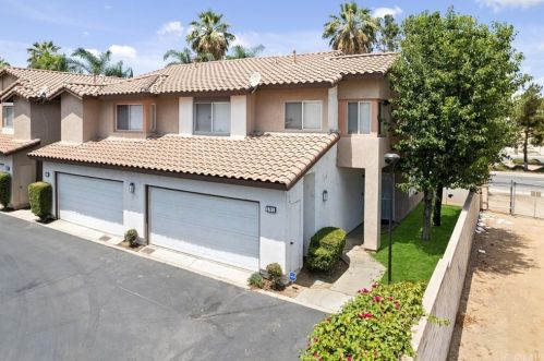 3781 Camino Tobago, Riverside, CA 92503-4530