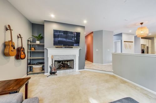516 Prescott Ln, Gurnee, IL 60031-5313