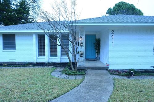 2411 Bonnywood Ln, Dallas, TX 75233-2801