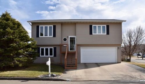 101 Village Dr, Francis, SD 57501-2885