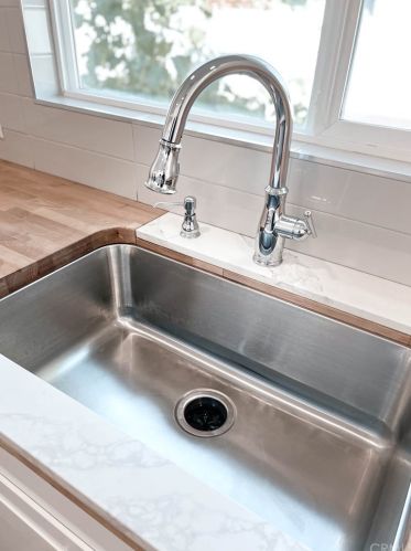 4226 Highland Pl, Riverside CA  92506-1104 exterior