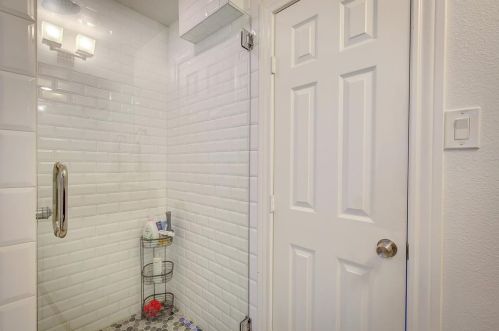 3249 Chapel Downs Dr, Dallas TX  75229-5836 exterior