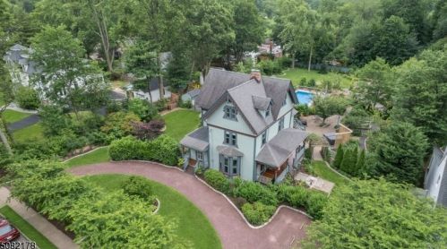 12 Fairview Ave, Town Center, NJ 07052-3109