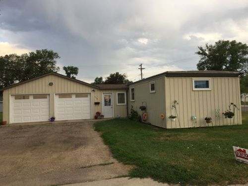 110 6th St, Putney, SD 57445-2043