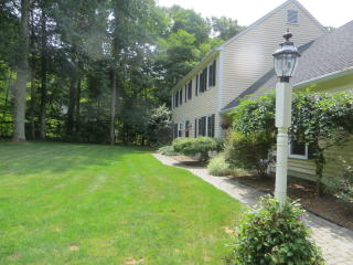 24 Forest Glen Rd, Deep River, CT 06419-1423