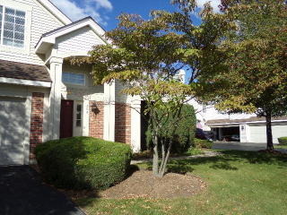 494 Thornhill Ln, Palatine, IL 60074-7084