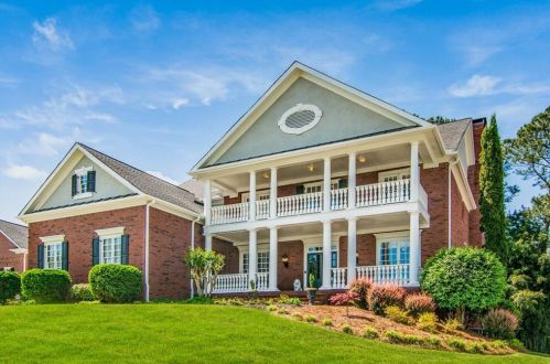 4710 Prestbury Dr, Suwanee, GA 30024-7529