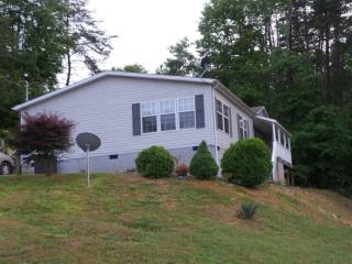 3709 Clayton Way, Pigeon Forge, TN 37876-1275