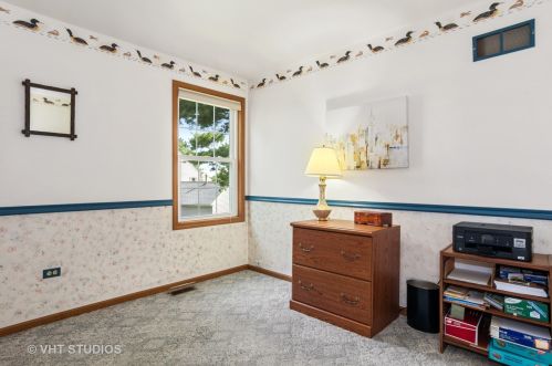 1193 Cactus Trl, Carol Stream IL  60188-3329 exterior