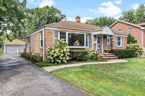 314 Eaton St, Northfield, IL 60093-3233