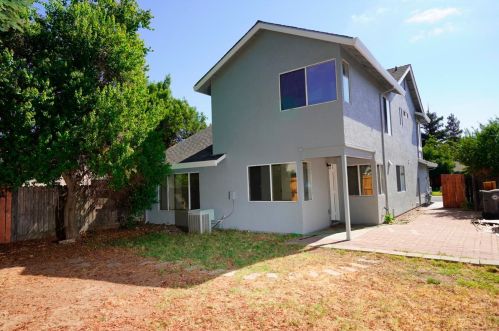 9482 Dunkerrin Way, Elk Grove, CA 95758-4401