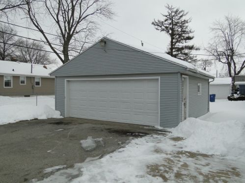 677 Meadow Ct, Bradley, IL 60915-2655