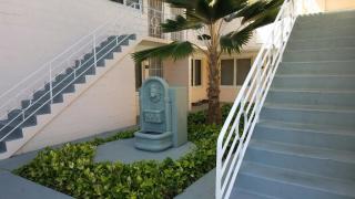 2064 Young St, Honolulu HI  96826-2207 exterior