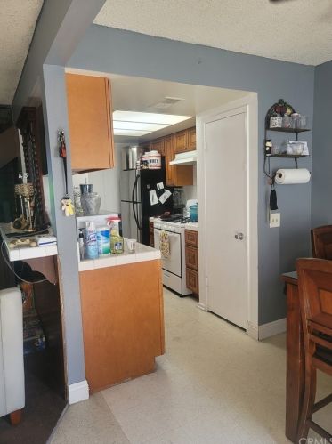 1706 Normandy Pl, Santa Ana CA 92705-4337 exterior