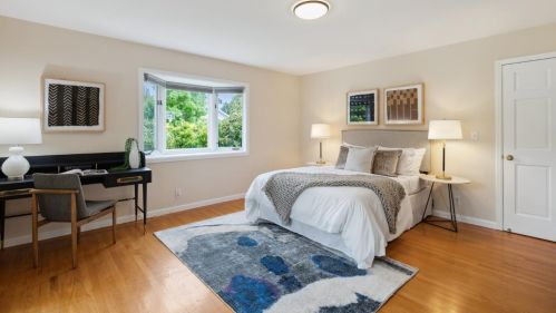 911 Echo Dr, Los Altos CA  94024-4874 exterior