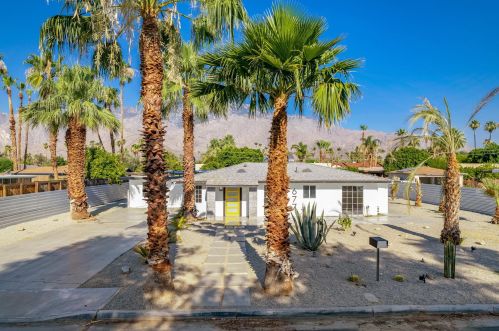 677 Highland Dr, Palm Springs, CA 92264-1017