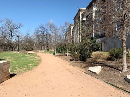 1900 Barton Springs Rd, Austin TX  78704-1559 exterior