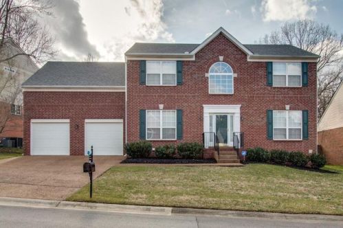 816 Chandler Grv, Hermitage, TN 37076-4200