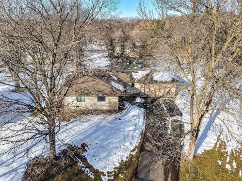 16190 5th St, St Marys Point, MN 55043-9582