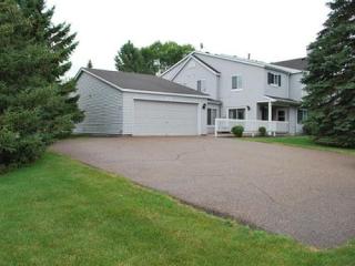 2569 Wimbledon Pl, Saint Paul, MN 55125-3559