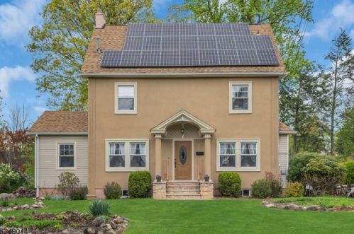11 Crystal Ave, Town Center, NJ 07052-3507