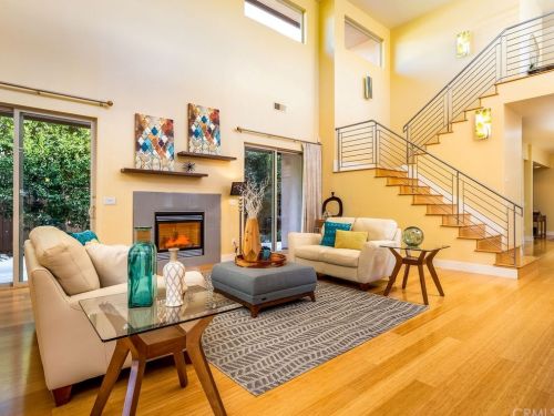 1952 Hooker Oak Ave, Chico, CA 95926-1741