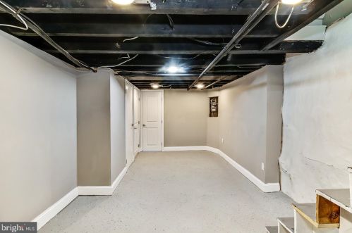 6142 Larchwood Ave, Philadelphia PA 19143-1006 exterior