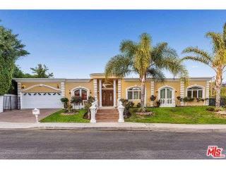16341 Sloan Dr, Los Angeles, CA 90049-1155