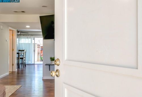 1483 Spring Valley Cmn, Livermore, CA 94551-6765