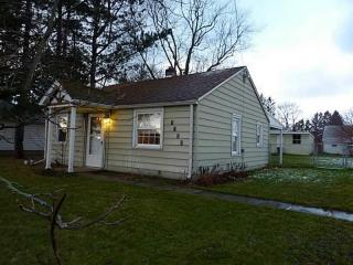 1230 Arlington Rd, Erie PA  16504-2708 exterior