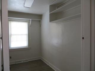 1514 Mcgrevey Ave, Dayton, OH 45431-1222