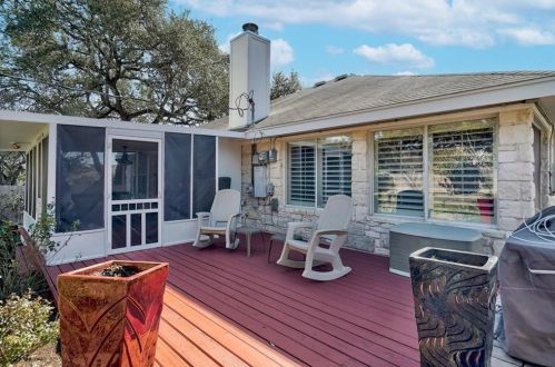 6408 Convict Hill Rd, Austin TX  78749-2348 exterior