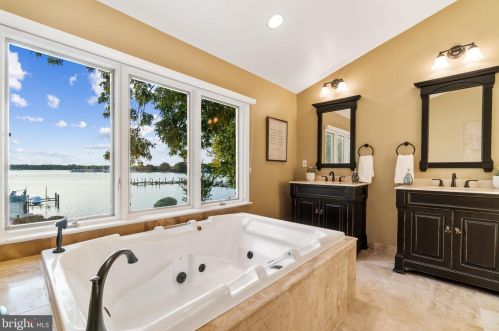 1258 River Rd, Shady Side MD 20764-9694 exterior