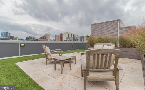 4217 Chestnut St, Philadelphia PA  19104-3014 exterior