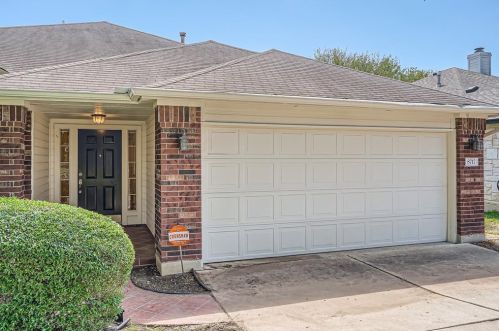 8717 Copano Dr, Austin TX  78749-3629 exterior