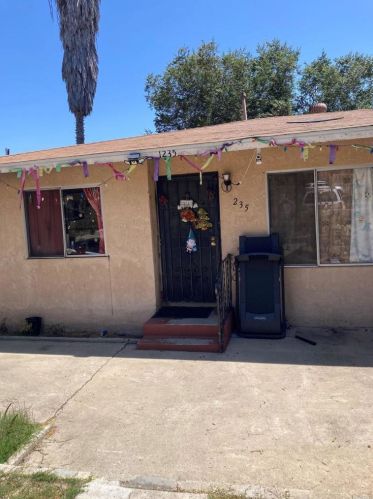 1233-35 36th St, San Diego, CA 92113-3105