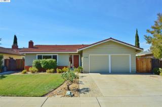 5124 Diane Ln, Livermore, CA 94550-3503