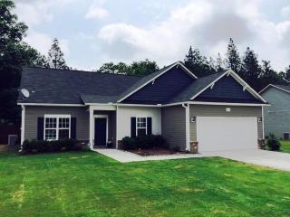 385 Shepherd Trl, Aberdeen, NC 28315-8687