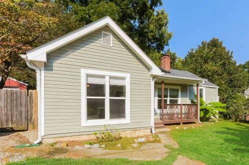 560 Holly St, Atlanta GA  30318-8144 exterior