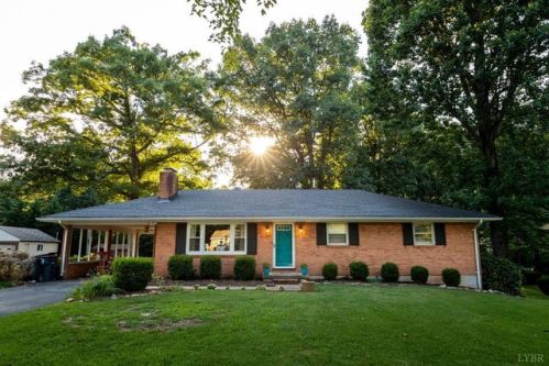 166 Oakland Cir, Lynchburg, VA 24502-3180
