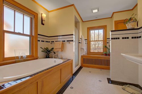 1359 Hamline Ave, Saint Paul MN  55108-2407 exterior