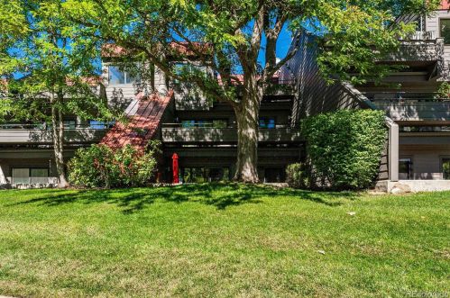 824 Walnut St, Boulder CO  80302-5097 exterior